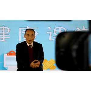 完善人才梯隊(duì)建設(shè)，提高核心競(jìng)爭(zhēng)力